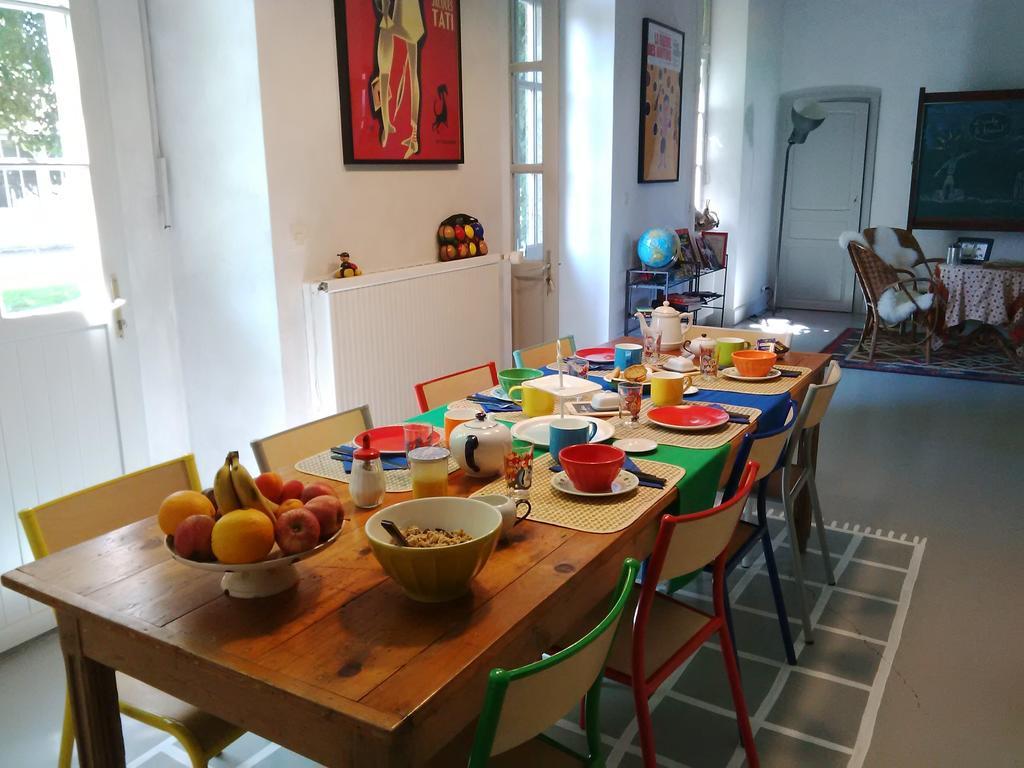 La Bonne Ecole Bed & Breakfast Les Landes-Genusson Exterior photo